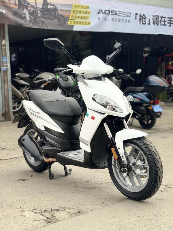 二手宗申比亚乔运动健将BYQ125T-5E