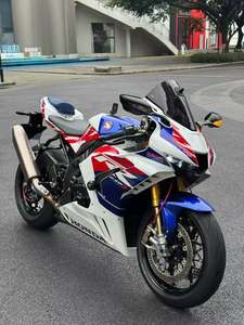 二手本田CBR 1000 RR-R
