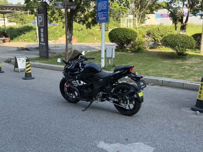 二手豪爵铃木GSX250R