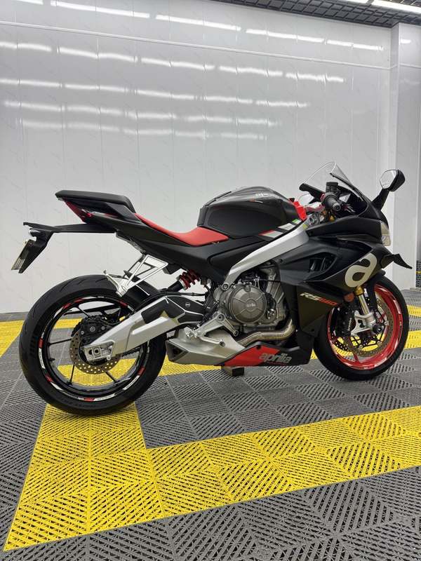 二手阿普利亚RS 660 