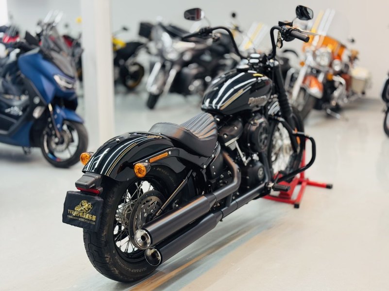 二手哈雷戴维森街霸 Street Bob