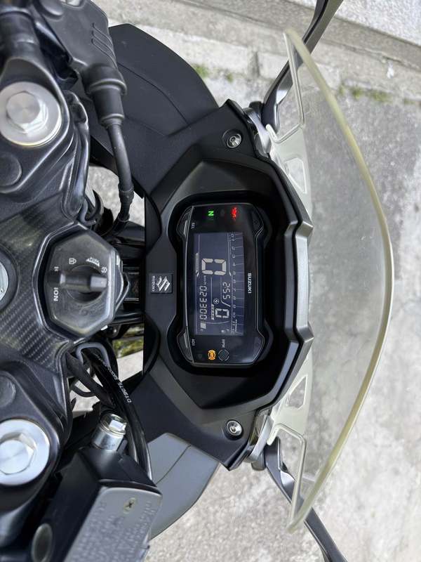 二手豪爵铃木GSX250R