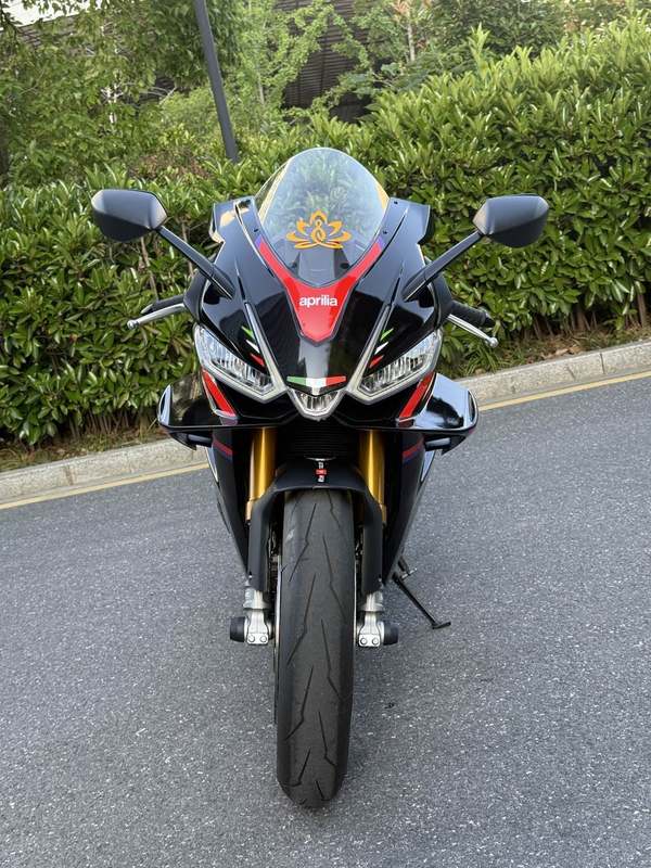 二手阿普利亚RSV4