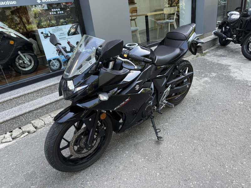 二手豪爵铃木GSX250R