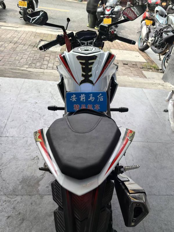 二手豪爵DR300