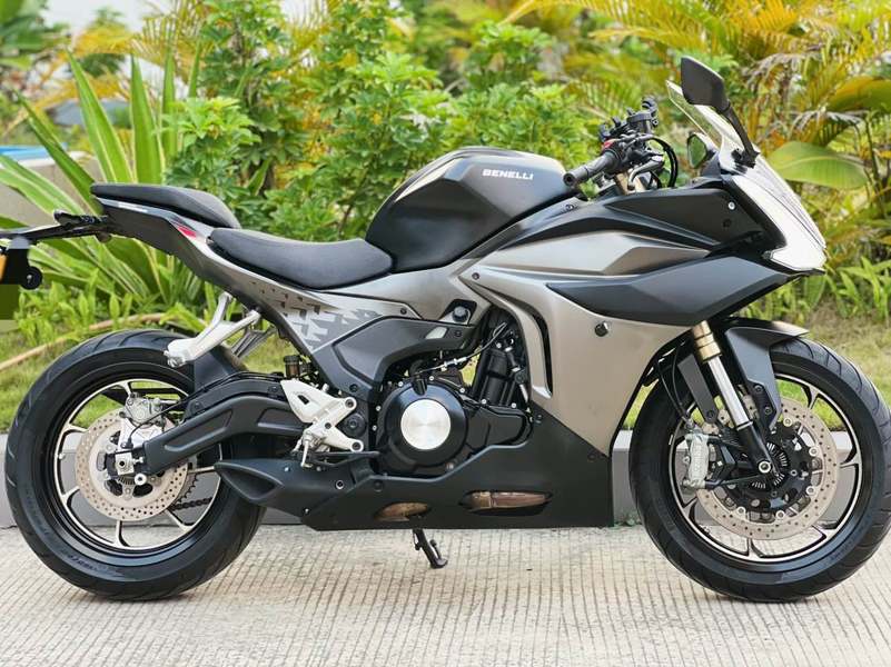 二手贝纳利龙卷风 Tornado 552R
