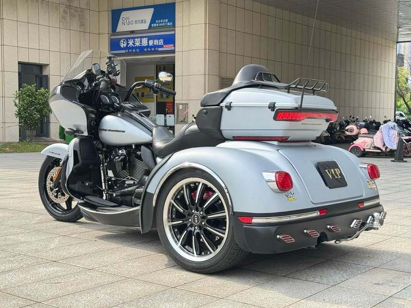 二手哈雷戴维森Tri Glide