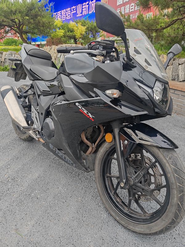 二手豪爵铃木GSX250R