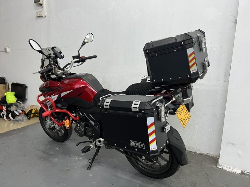 二手贝纳利金鹏 TRK251