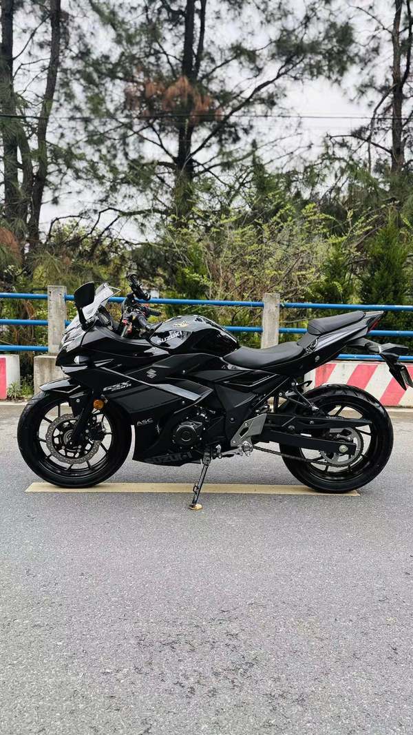 二手豪爵铃木GSX250R