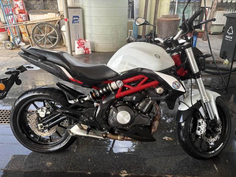 二手贝纳利蓝宝龙 BN302S
