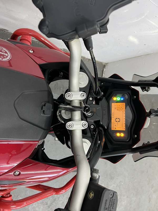 二手贝纳利金鹏 TRK251