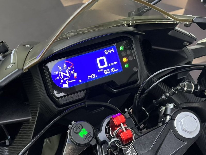 二手本田CBR400R