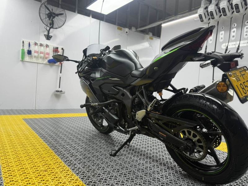 二手川崎ZX-4R