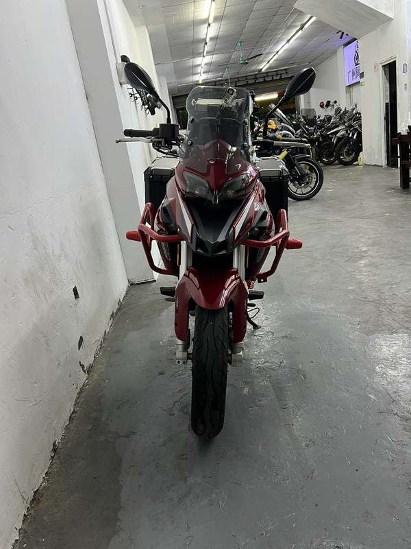 二手贝纳利金鹏 TRK251