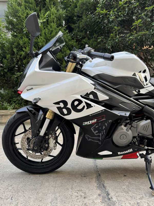 二手贝纳利龙卷风 Tornado 302R