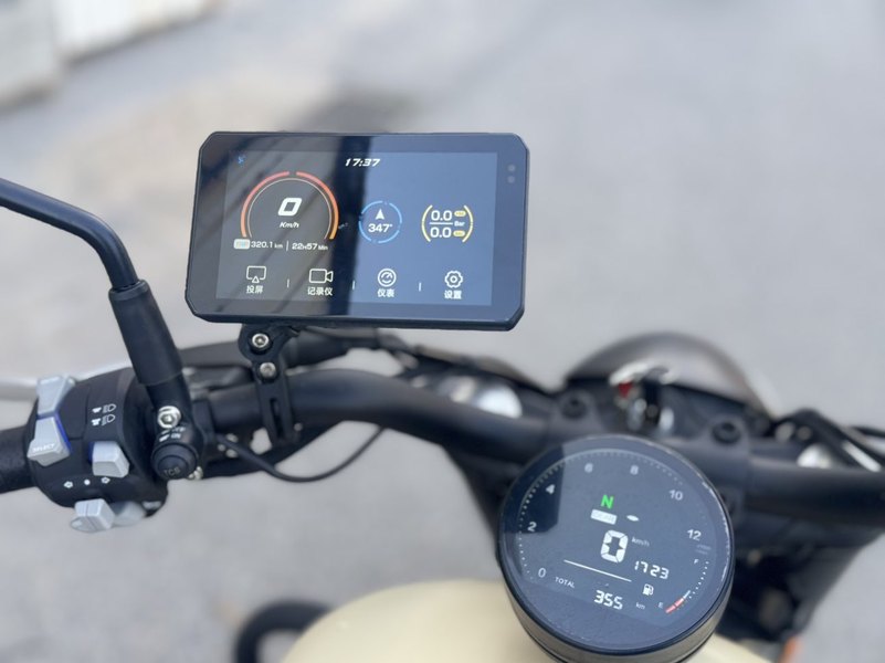 二手QJMOTOR闪300