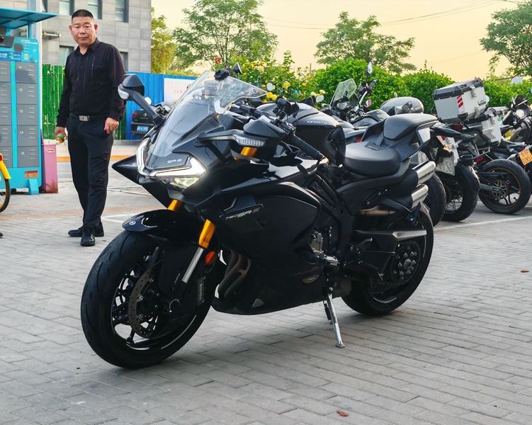 二手春风750SR-S