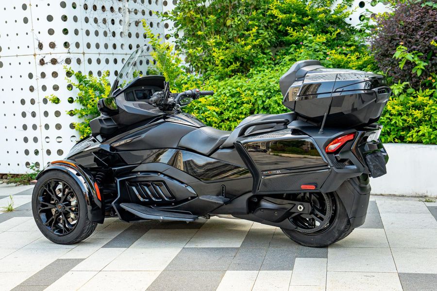 二手庞巴迪Spyder RT