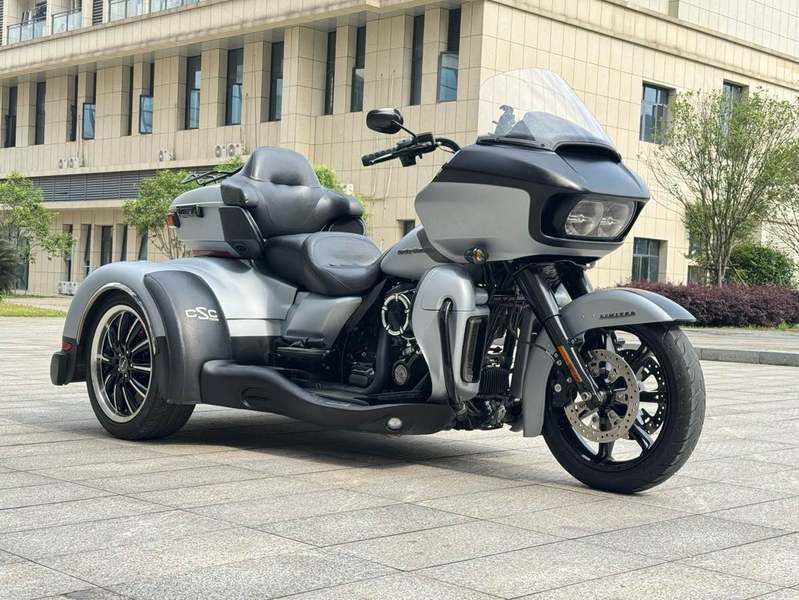 二手哈雷戴维森Tri Glide