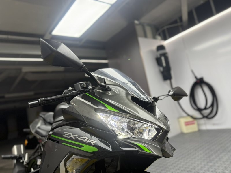 二手川崎ZX-4R