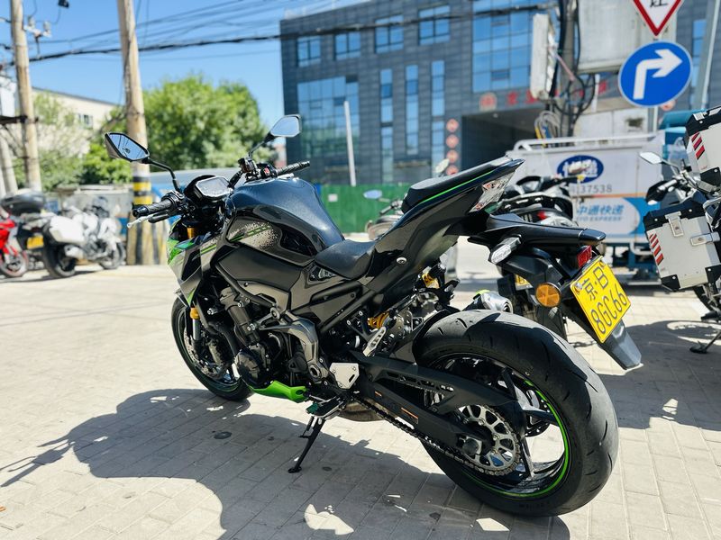 二手川崎Z900