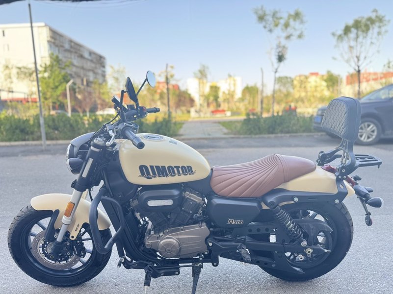 二手QJMOTOR闪300