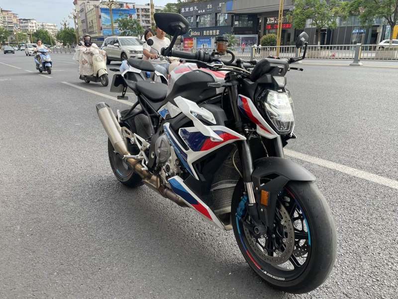 二手宝马M 1000 R