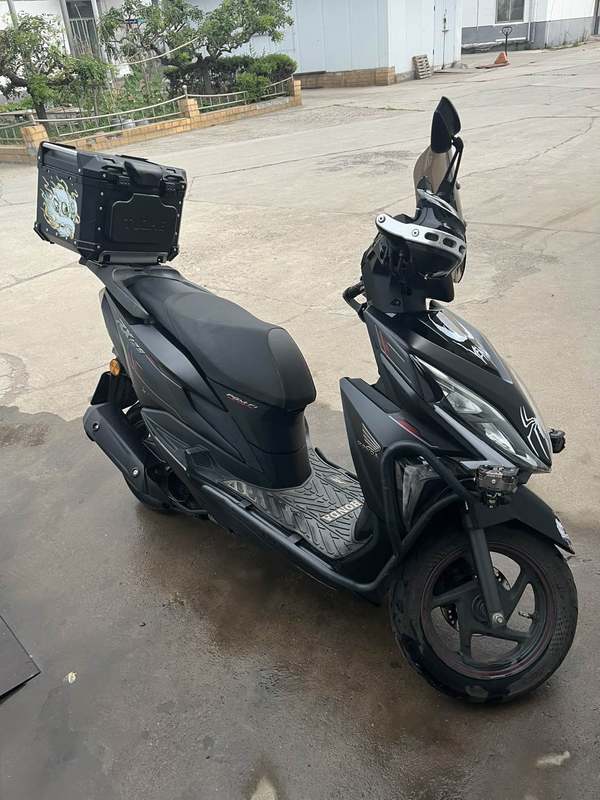 二手新大洲本田裂行 RX125Fi