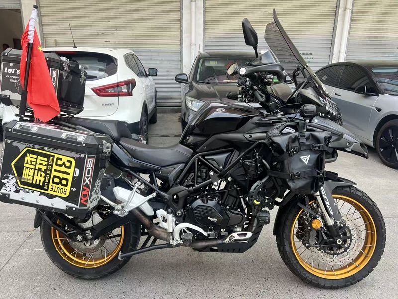二手贝纳利金鹏 TRK502