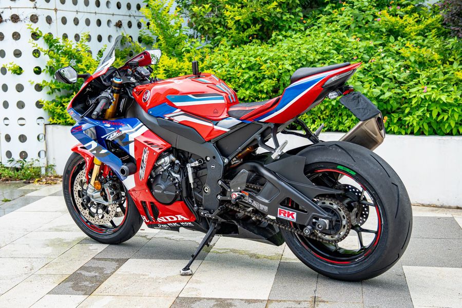 二手本田CBR 1000 RR-R