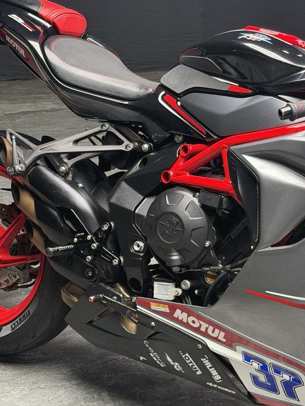 二手奥古斯塔F3 800