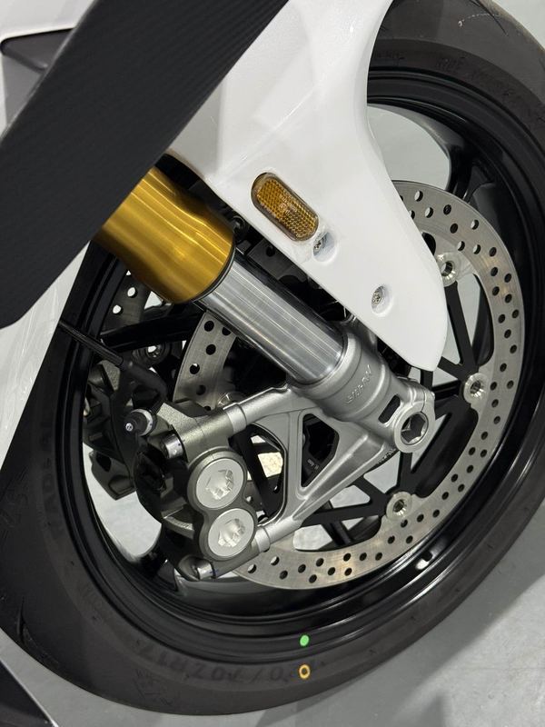 二手张雪机车820RR