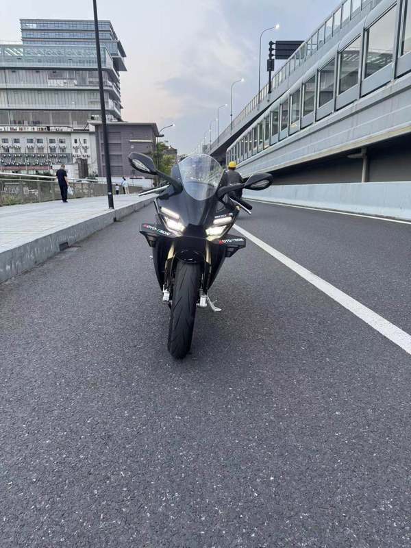 二手张雪机车500RR
