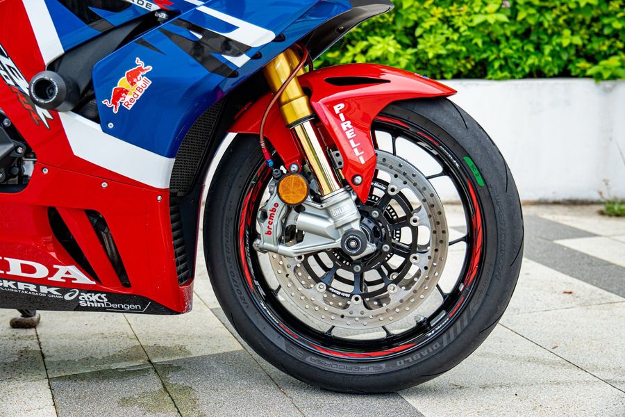 二手本田CBR 1000 RR-R