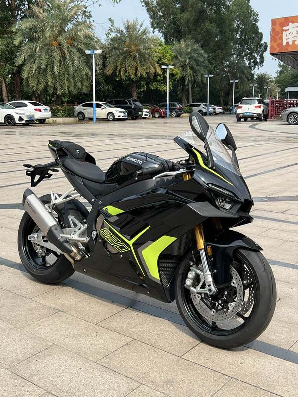 二手张雪机车820RR