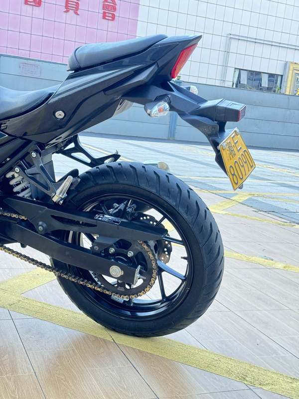 二手豪爵铃木GSX250R