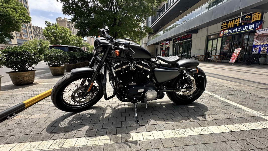 二手哈雷戴维森Iron883 硬汉