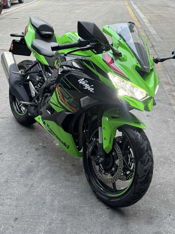 二手川崎ZX-4R