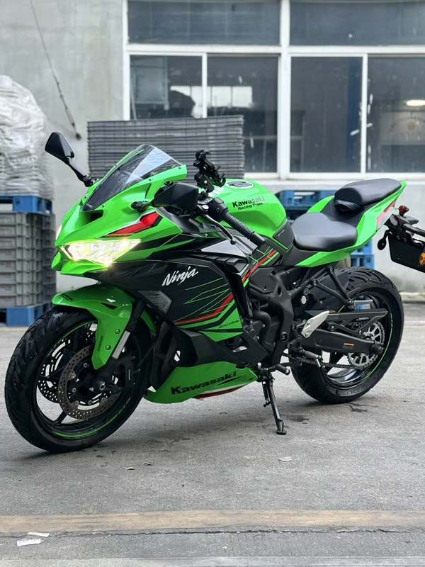 二手川崎ZX-4R