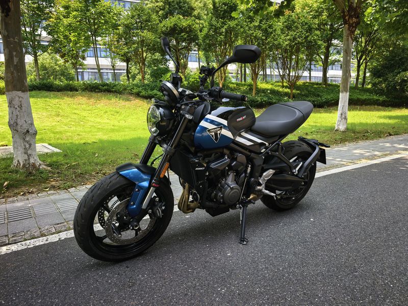 二手凯旋Trident 660