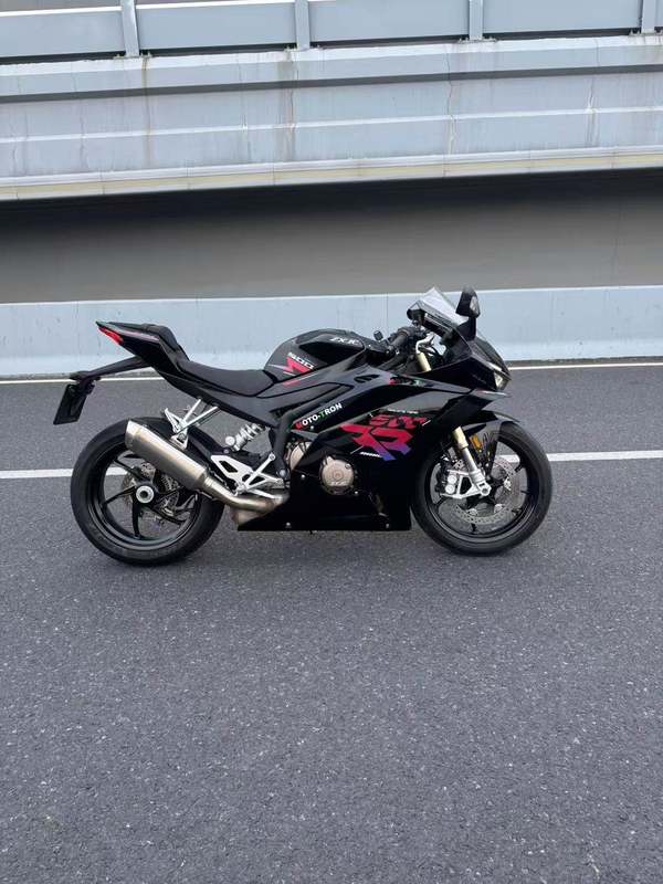 二手张雪机车500RR