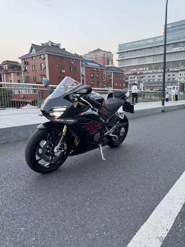 二手张雪机车500RR