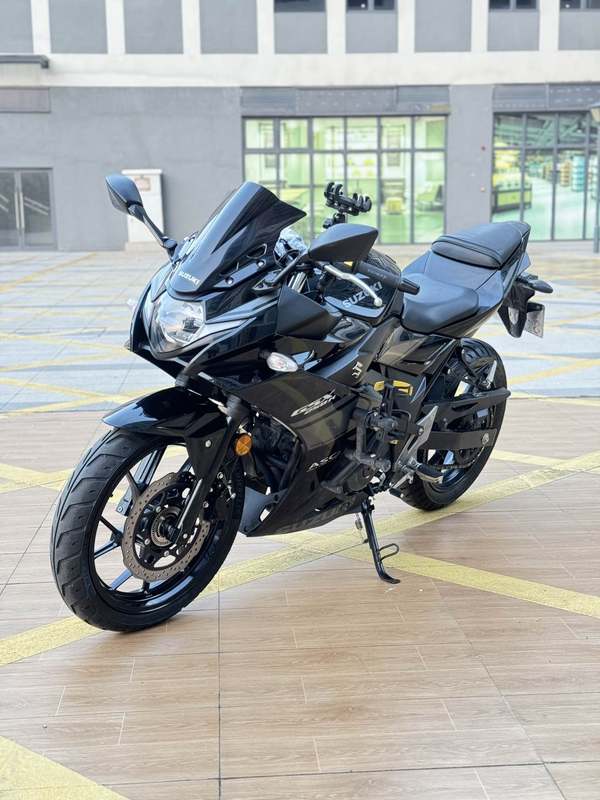 二手豪爵铃木GSX250R
