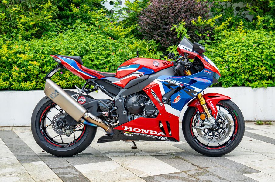 二手本田CBR 1000 RR-R