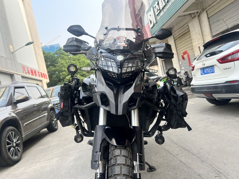 二手贝纳利金鹏 TRK502