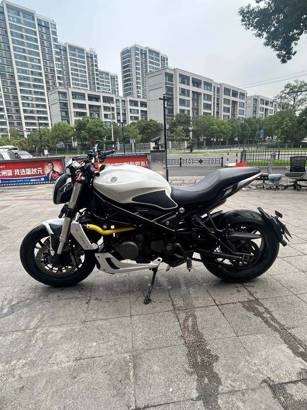 二手贝纳利752S