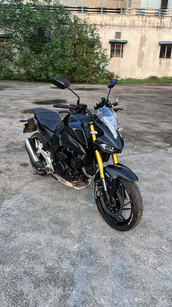 二手豪爵XCR300