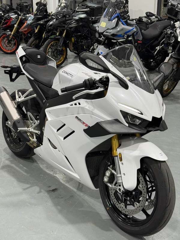 二手张雪机车820RR