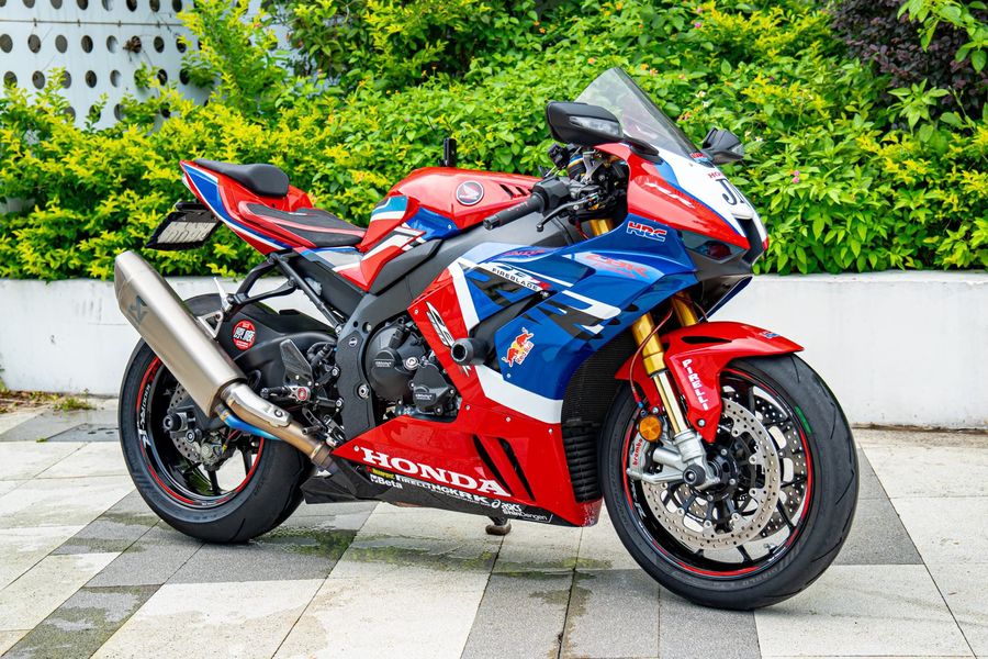 二手本田CBR 1000 RR-R